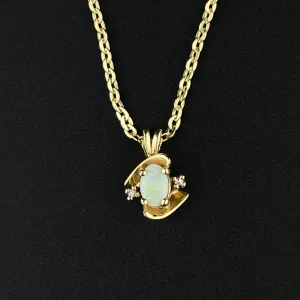 14K Gold Oval Opal Diamond Pendant Necklace