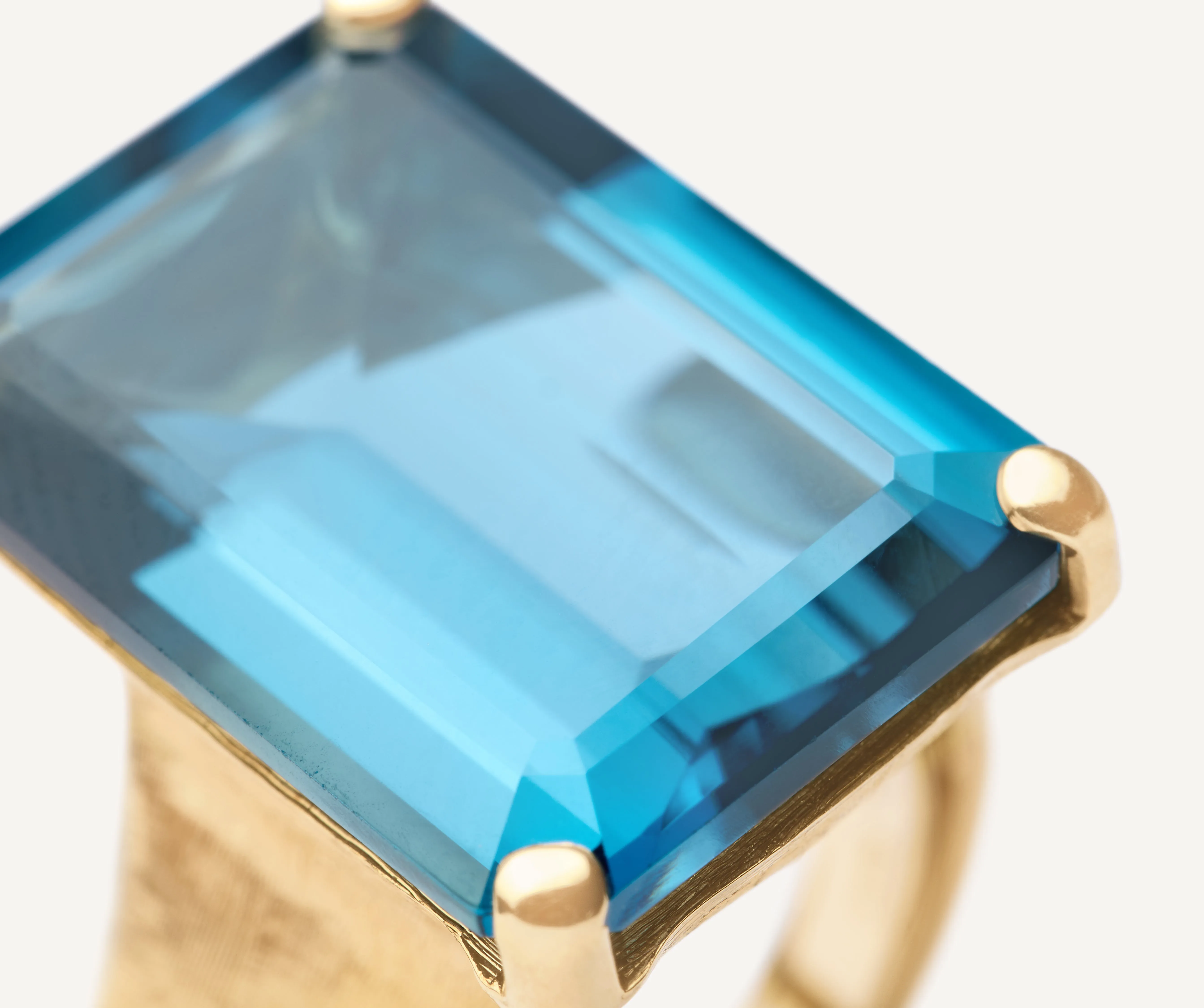 18K Yellow Gold London Blue Topaz Cocktail Ring