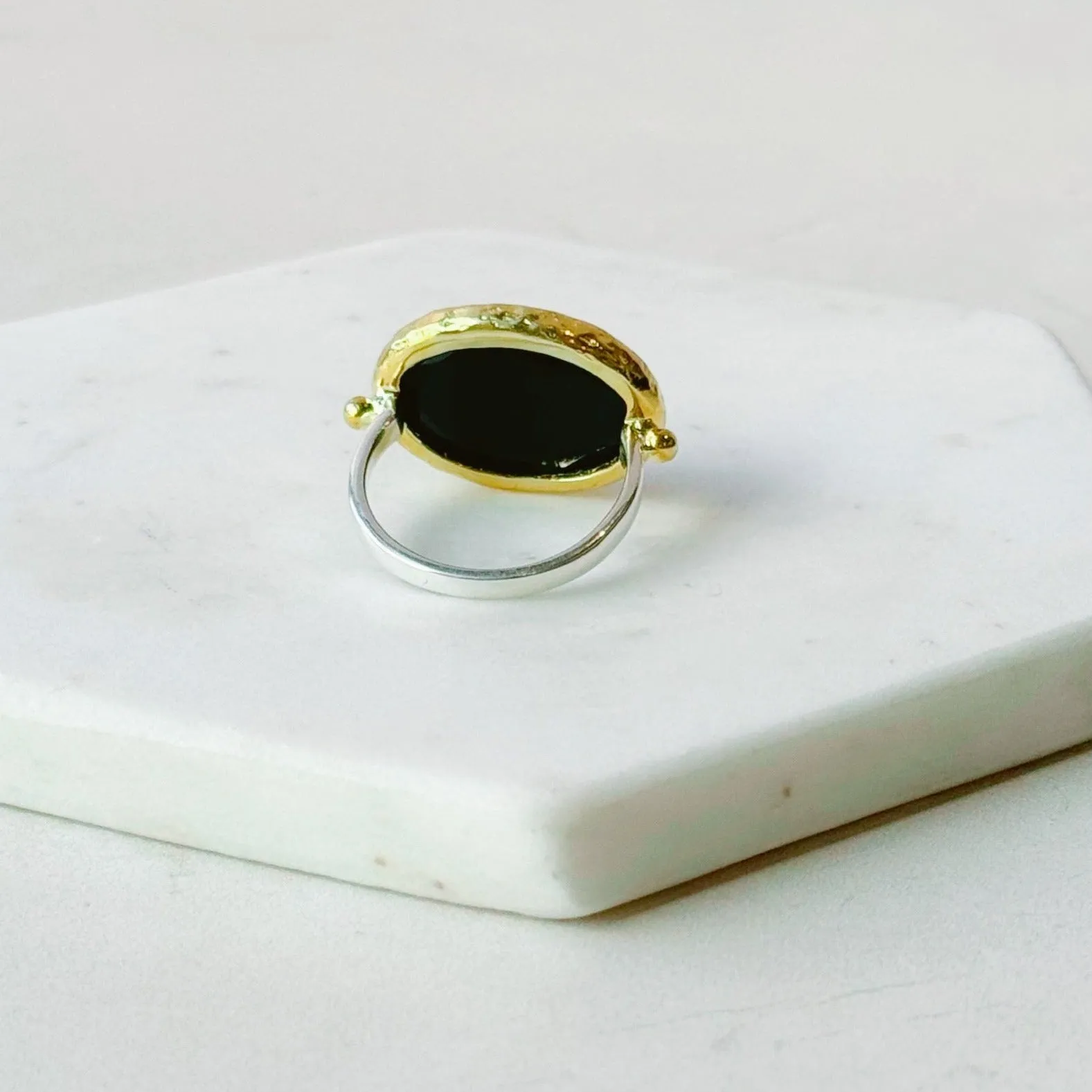 Black Spinel Bold Cocktail Ring