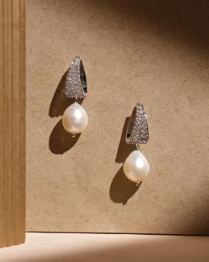 Bling Blogger Pearl Earring