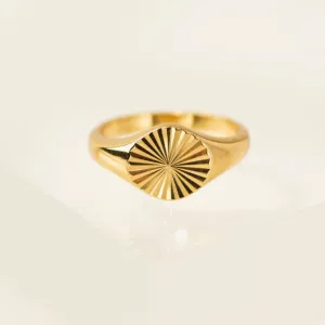 Demi Fine Coin Signet | Ring