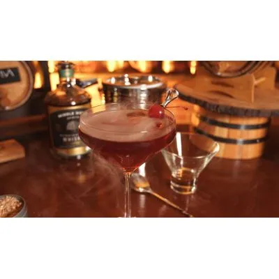 Foghat™ Smoked Manhattan Cocktail Kit W/ 5 Manhattan Cocktail Mixes