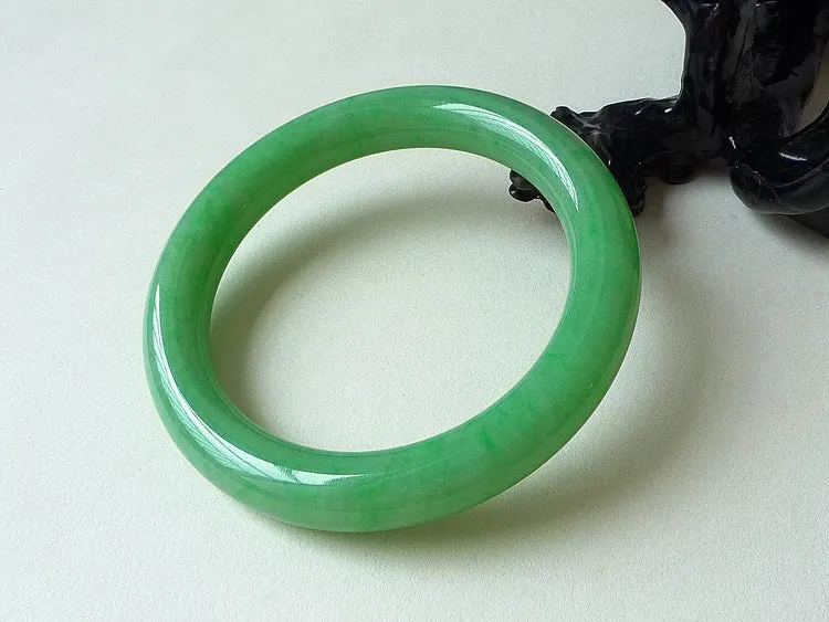 Natural Jade Bangle Jadeite Bangle Internal Diameter 57.2mm BER180