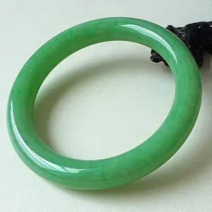 Natural Jade Bangle Jadeite Bangle Internal Diameter 57.2mm BER180