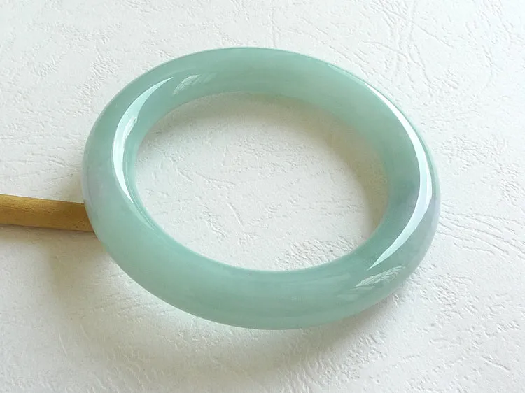 Natural Jade Bangle Jadeite Bangle Internal Diameter 57.5mm BER923