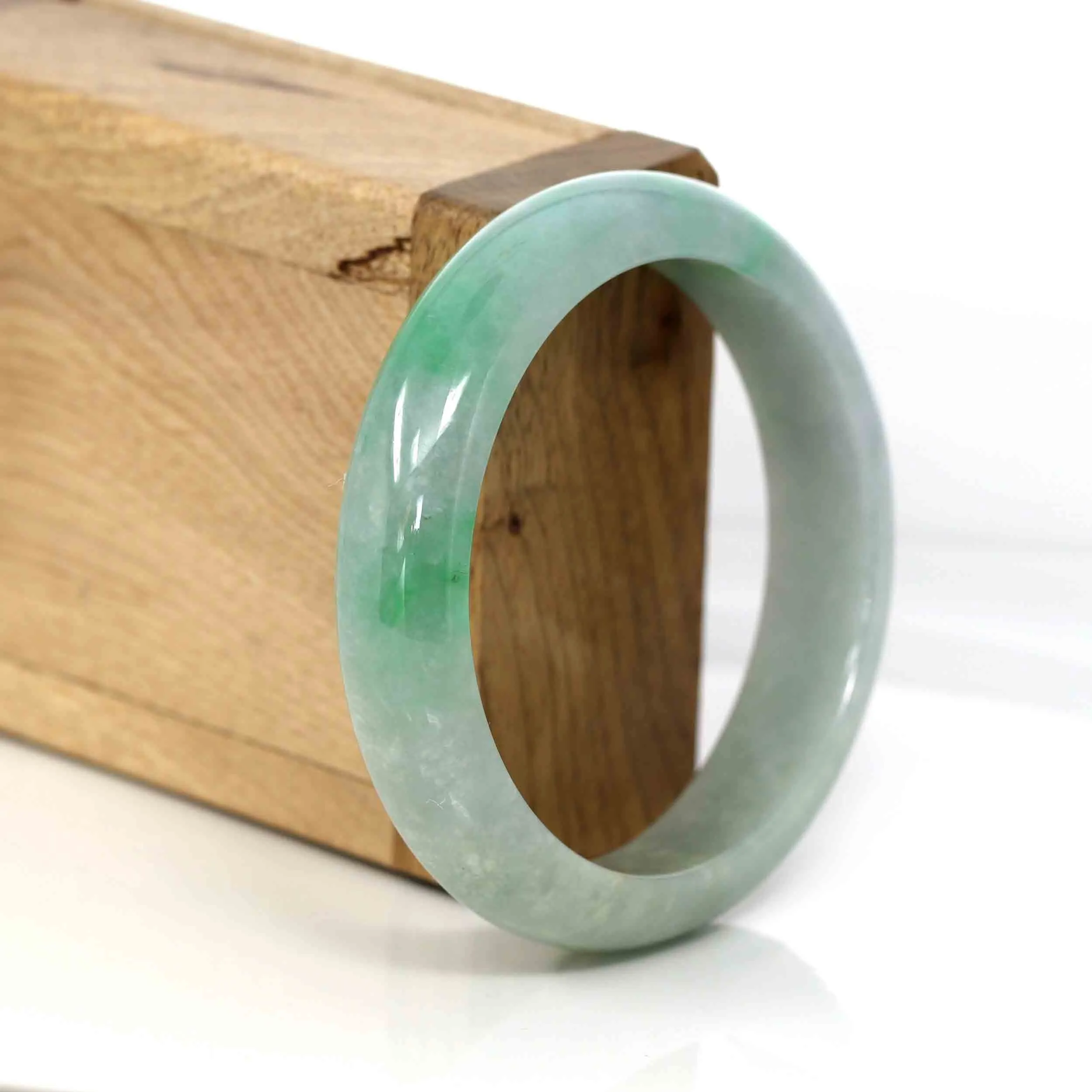 RealJade® Co. Classic Green Natural Jadeite Jade Bangle (56.60 mm )#326