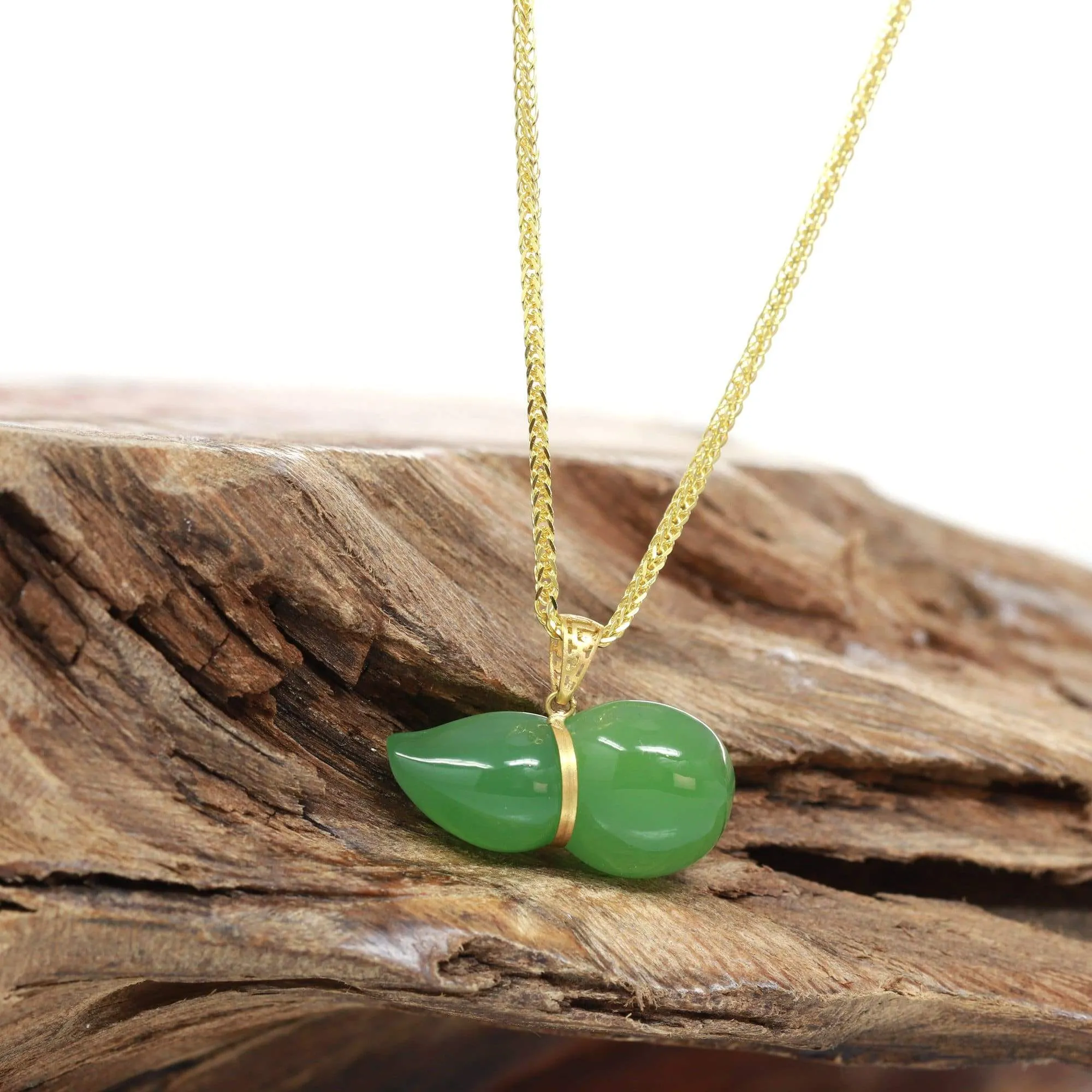 RealJade® "Lucky Gourd" HuLu18k Yellow Gold Green Nephrite Jade Pendant Necklace