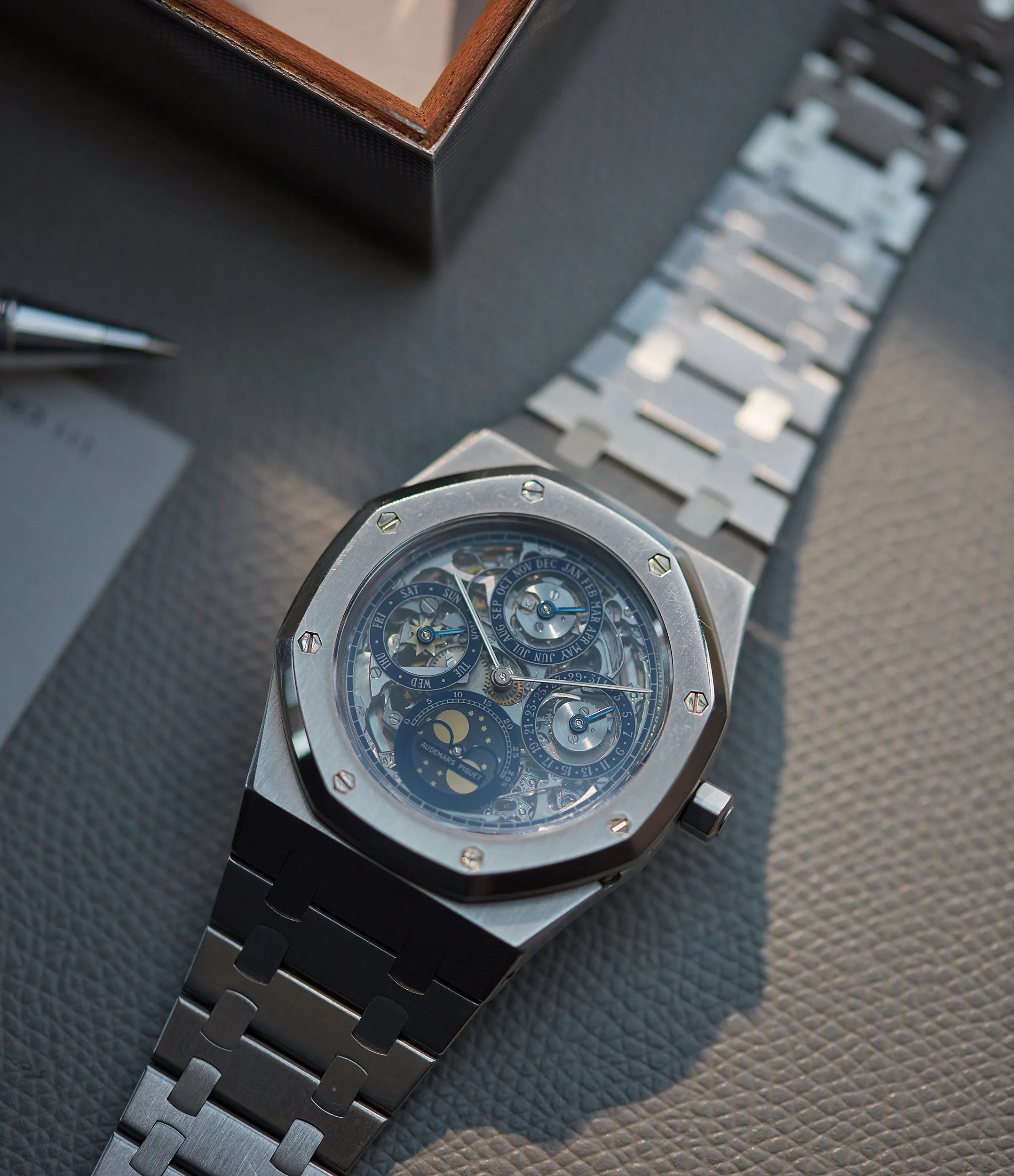 Royal Oak 25636PT | perpetual calendar | openwork dial | platinum