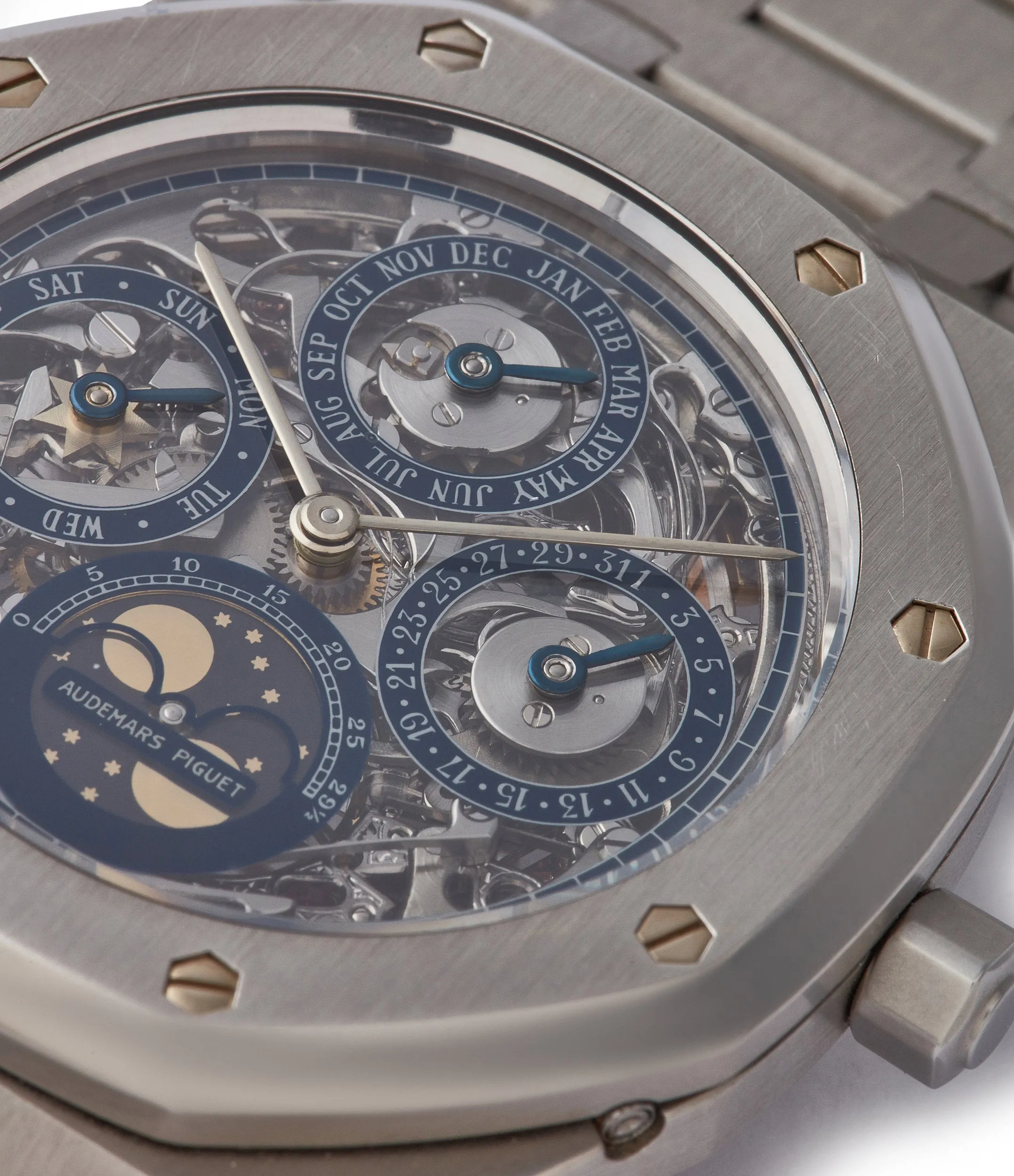 Royal Oak 25636PT | perpetual calendar | openwork dial | platinum