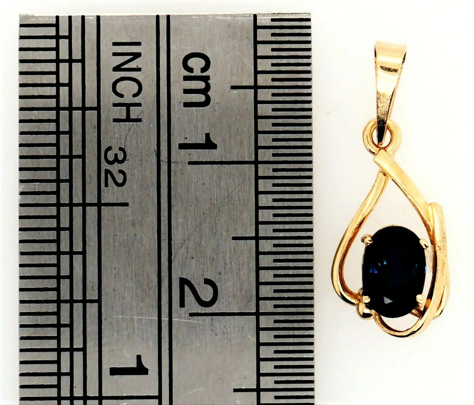 Sapphire & 9ct Yellow Gold Pendant Fine Jewellery Gemstone Necklace