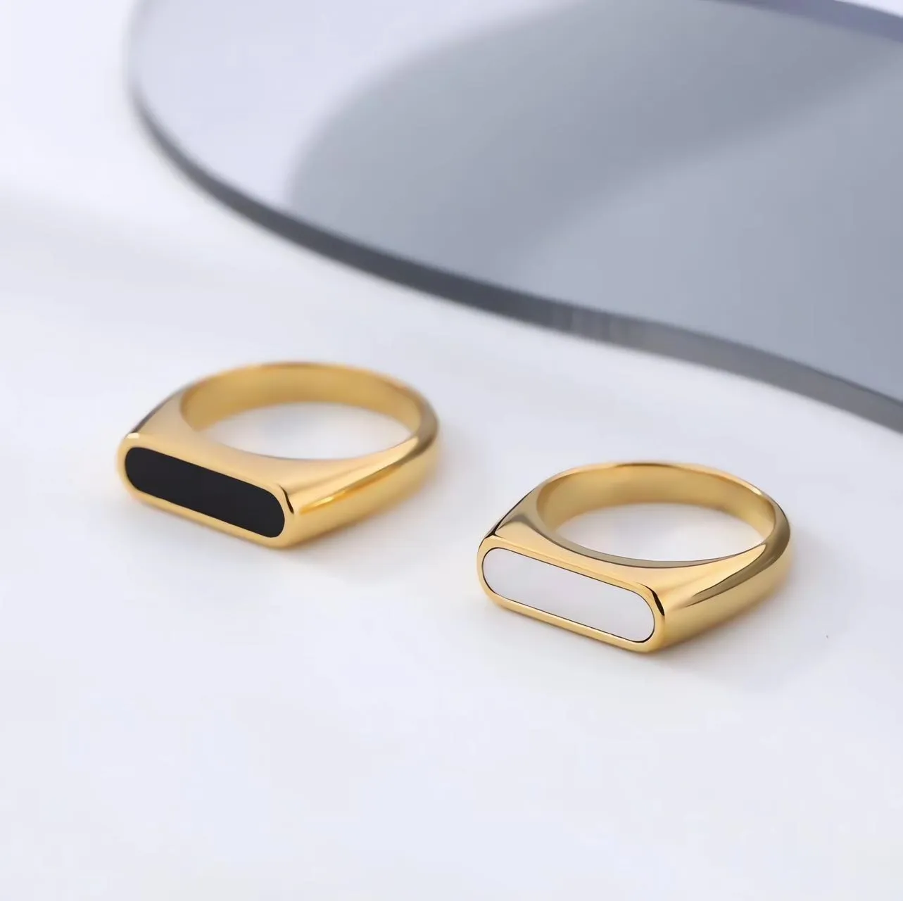 Slim Rectangular Signet Ring