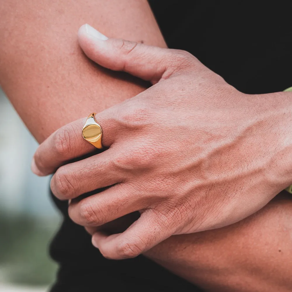 Smooth Signet Ring - Gold