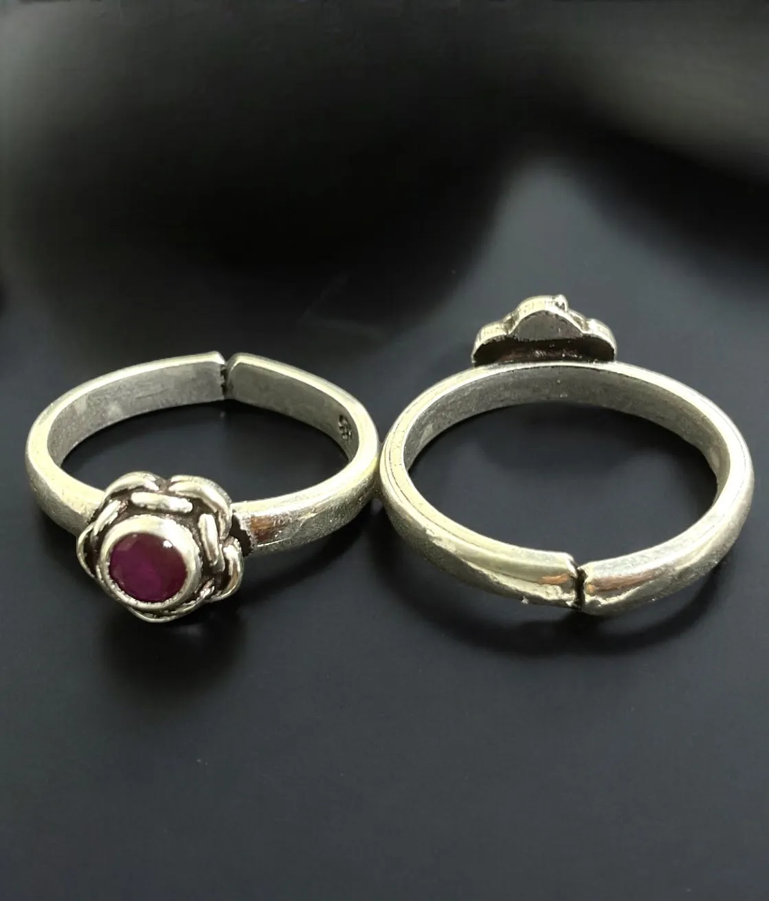 The Aakara Silver Gemstone Toe-Rings (Red)