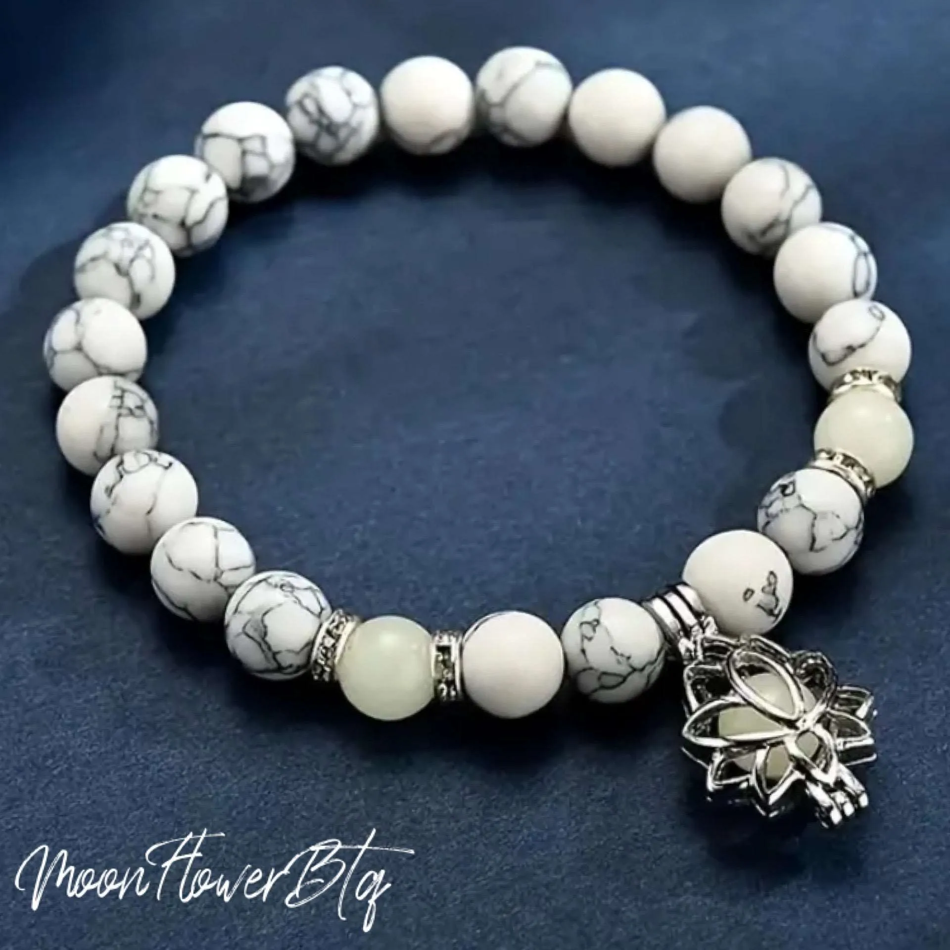 White Turquoise Lotus Stone Beaded Bracelet